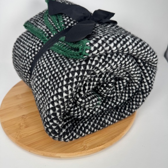Hearth Hand Magnolia Black White Geometric Knit Throw Green New Deadstock - Picture 5 of 8